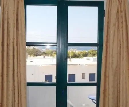 Apostolis * Aliki (Paros)